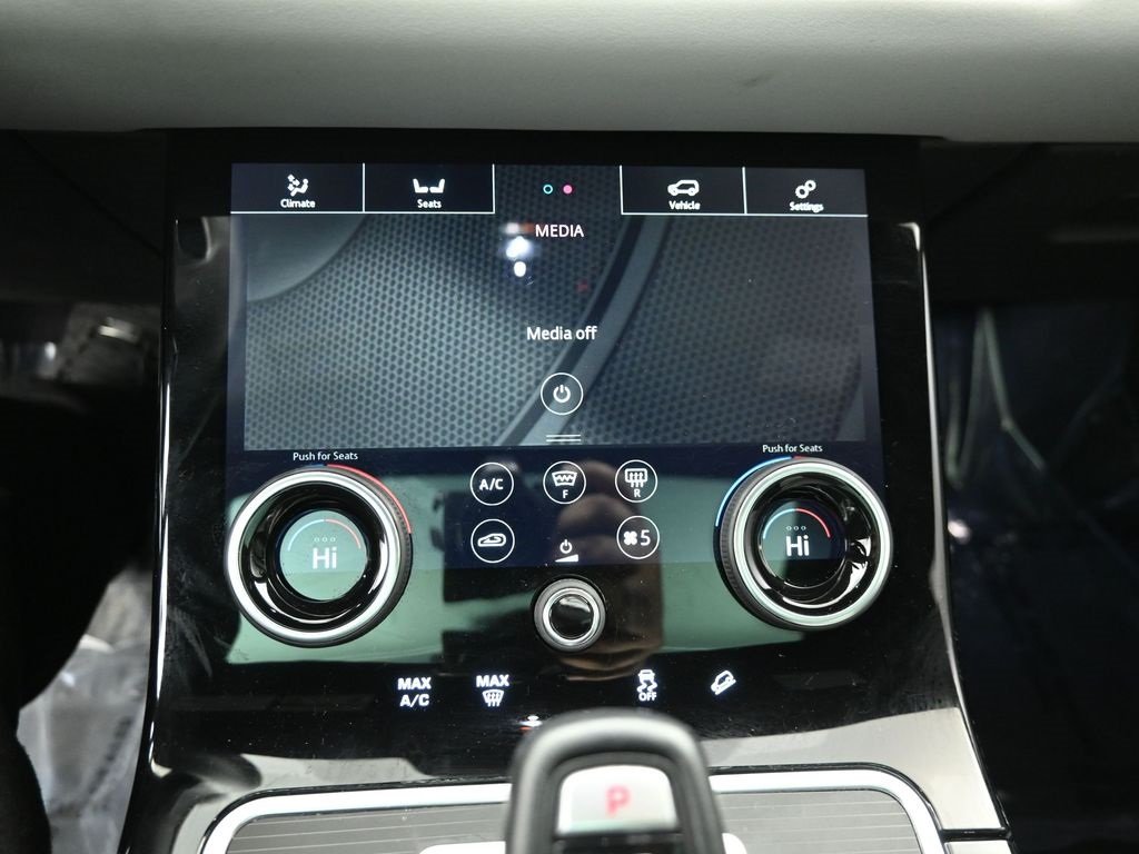 2020 LAND ROVER RANGE ROVER EVOQUE - Image 13