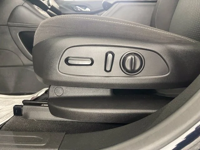 Used 2021 Blue GMC SLE image 37