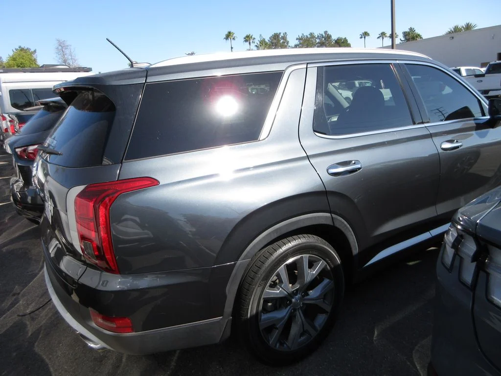 Used 2020 Gray Hyundai SEL image 3