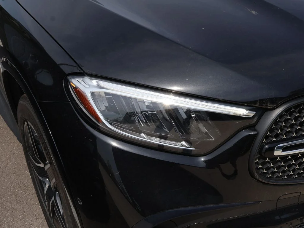 Certified Used 2023 Black Mercedes-Benz GLC 300 image 6