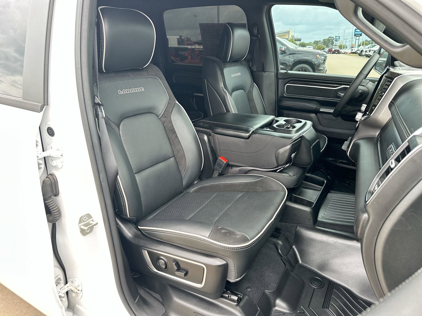 Used 2025 Bright White Clearcoat Ram Laramie image 22