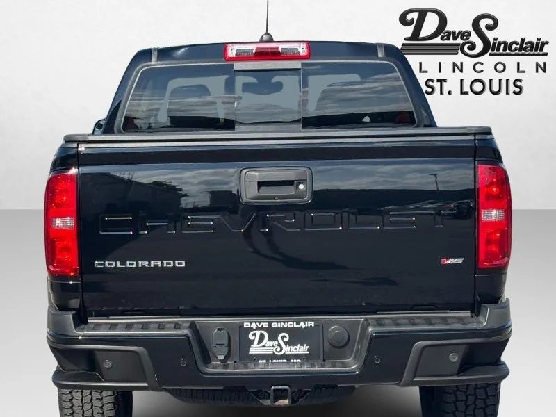 Used 2022 Black Chevrolet Z71 image 4