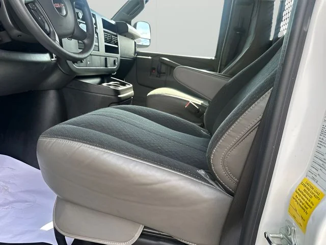 Used 2025 White GMC Work Van image 11