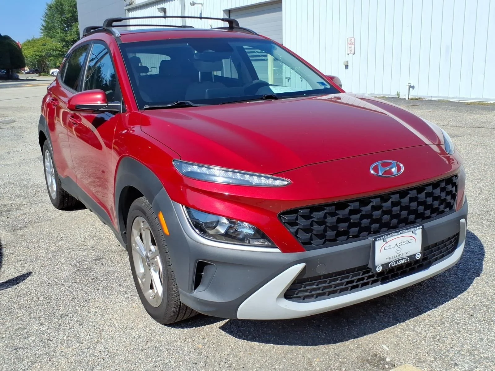Used 2022 PULSE RED HYUNDAI SEL image 2