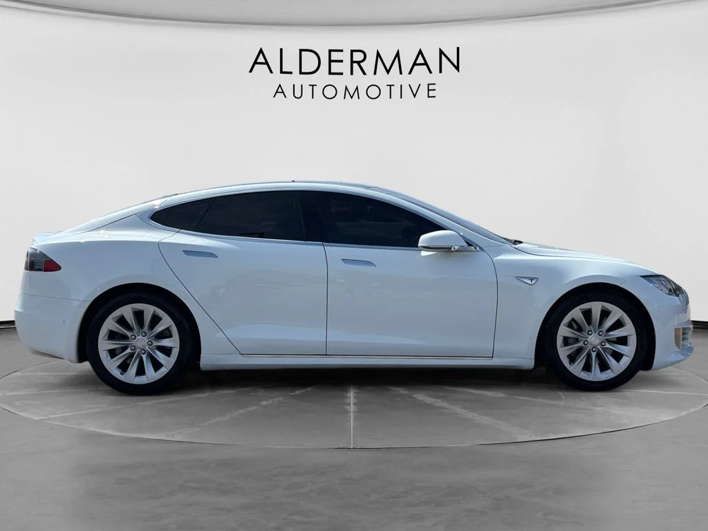 Used 2016 White Tesla 90D image 6
