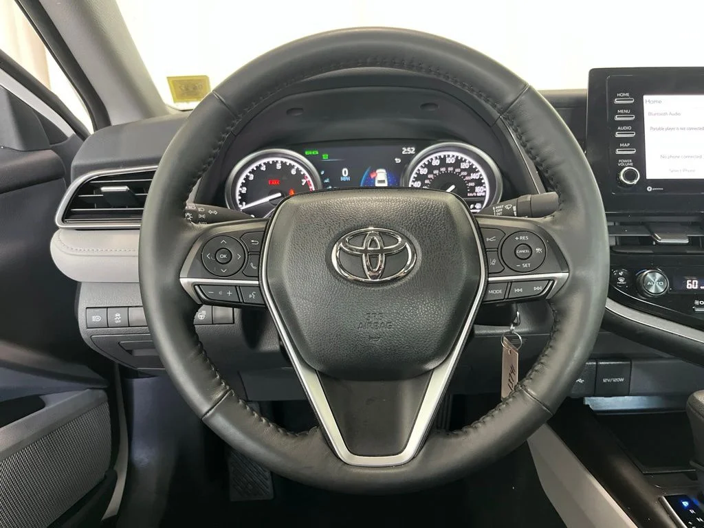 Used 2024 White Toyota LE image 5