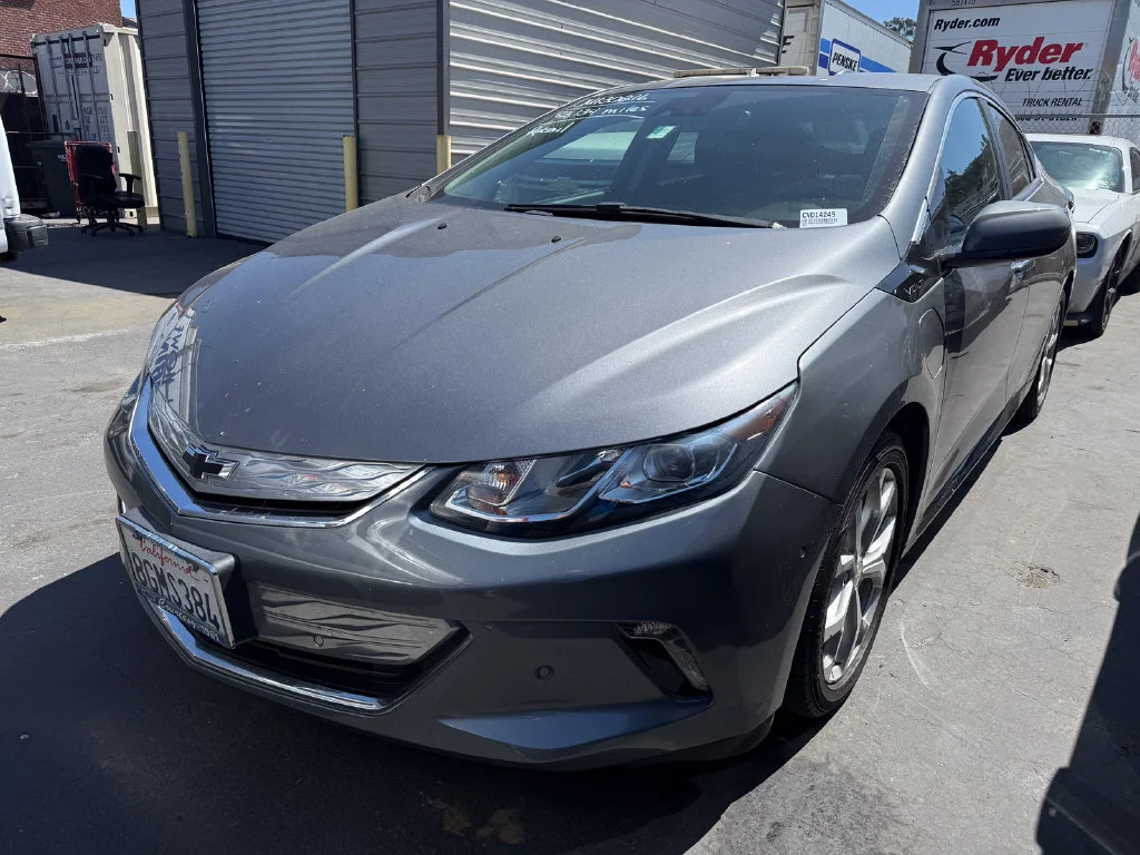 Used 2018 SATIN STEEL METALLIC Chevrolet Premier image 22