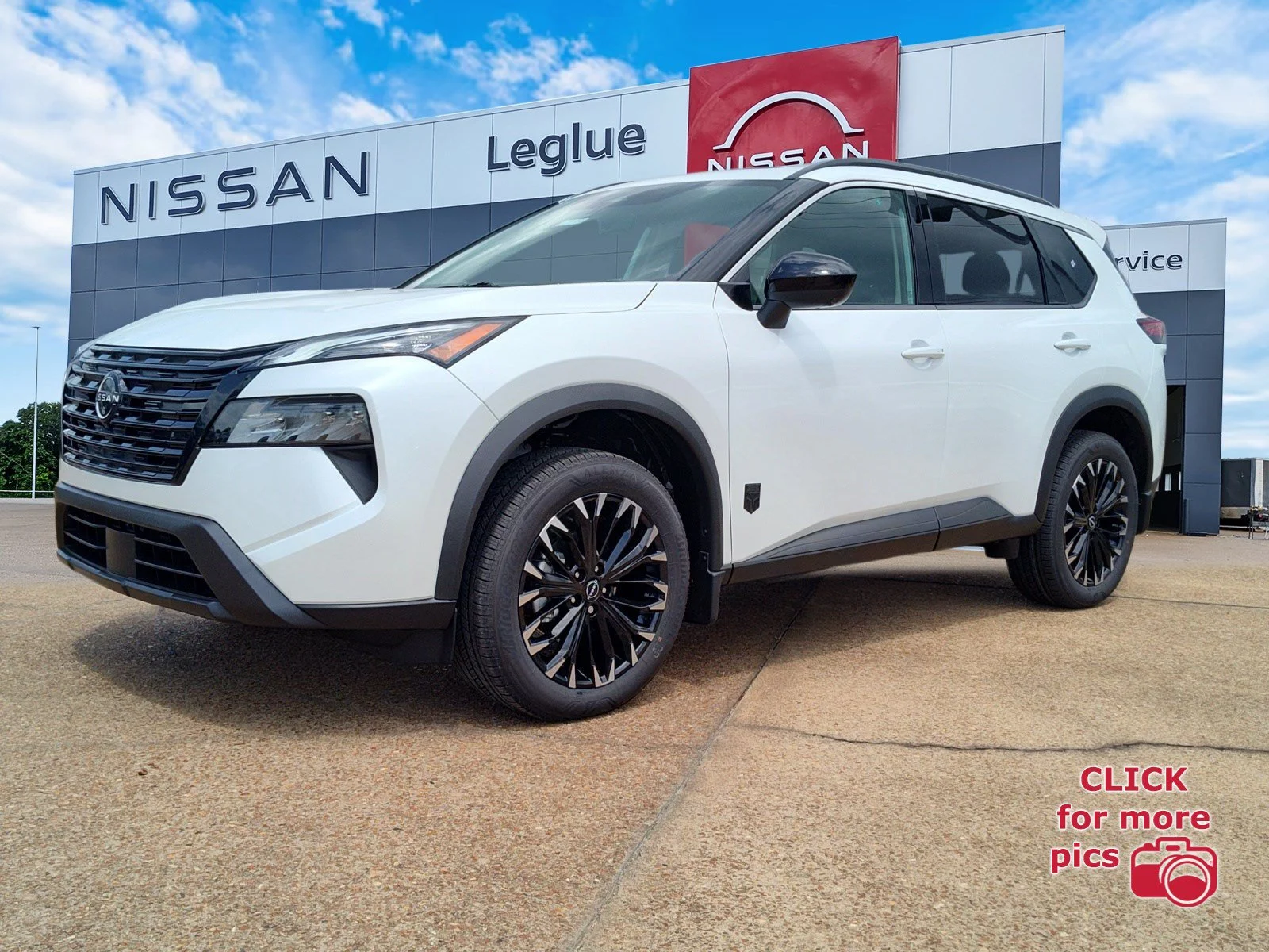 2026 Nissan Rogue Dark Armor