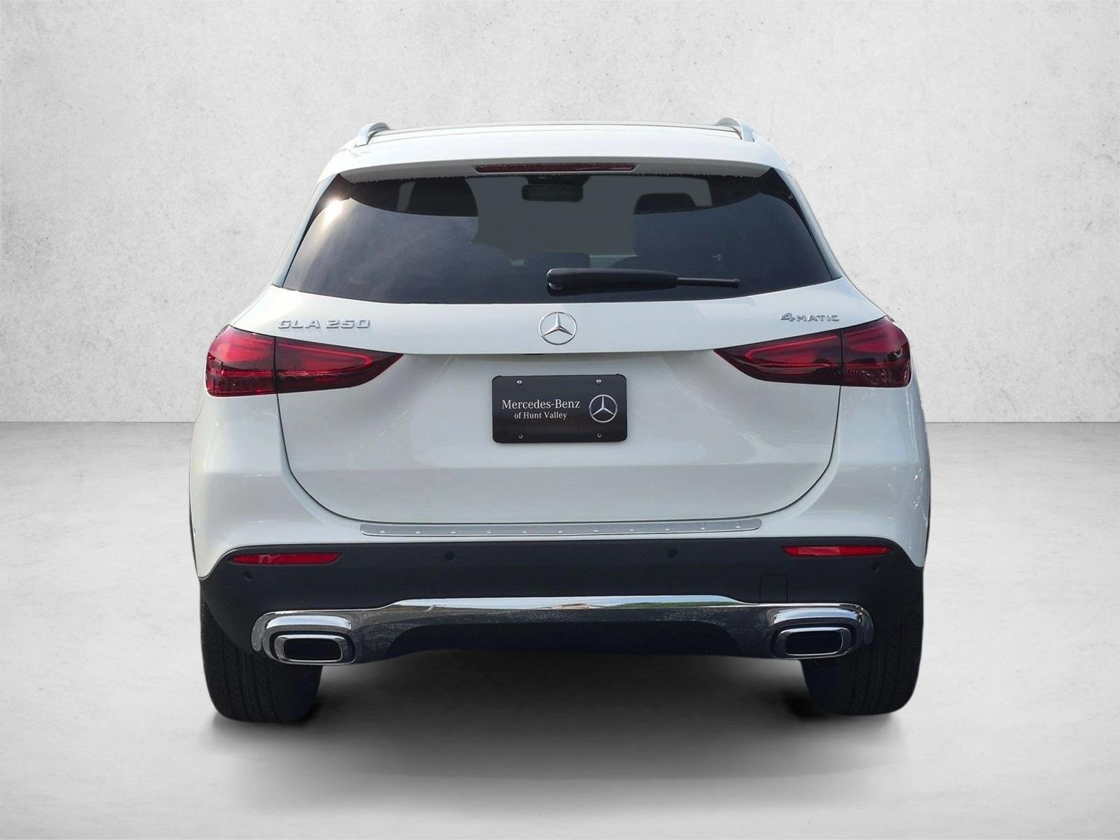 New 2026 Polar White Mercedes-Benz GLA250 image 8