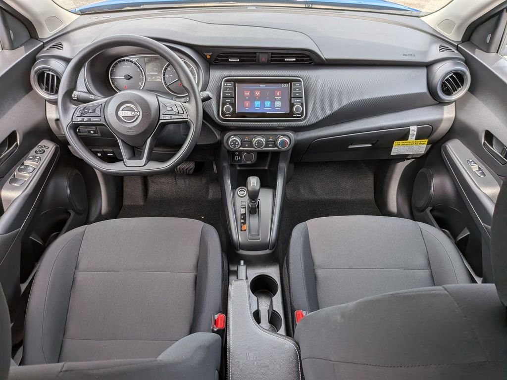Used 2025 Blue Nissan S image 5