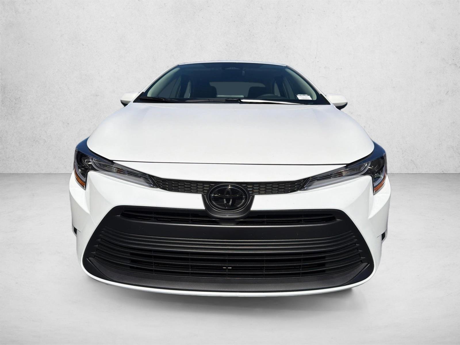 New 2027 Ice Cap Toyota LE image 8