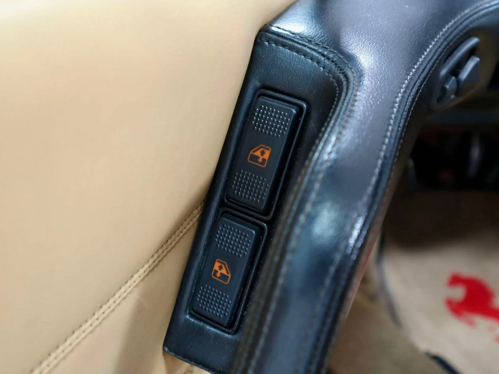 Used 1986  Ferrari  image 29