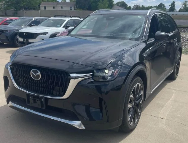 2024 Mazda CX-90 PHEV Premium Package's photo