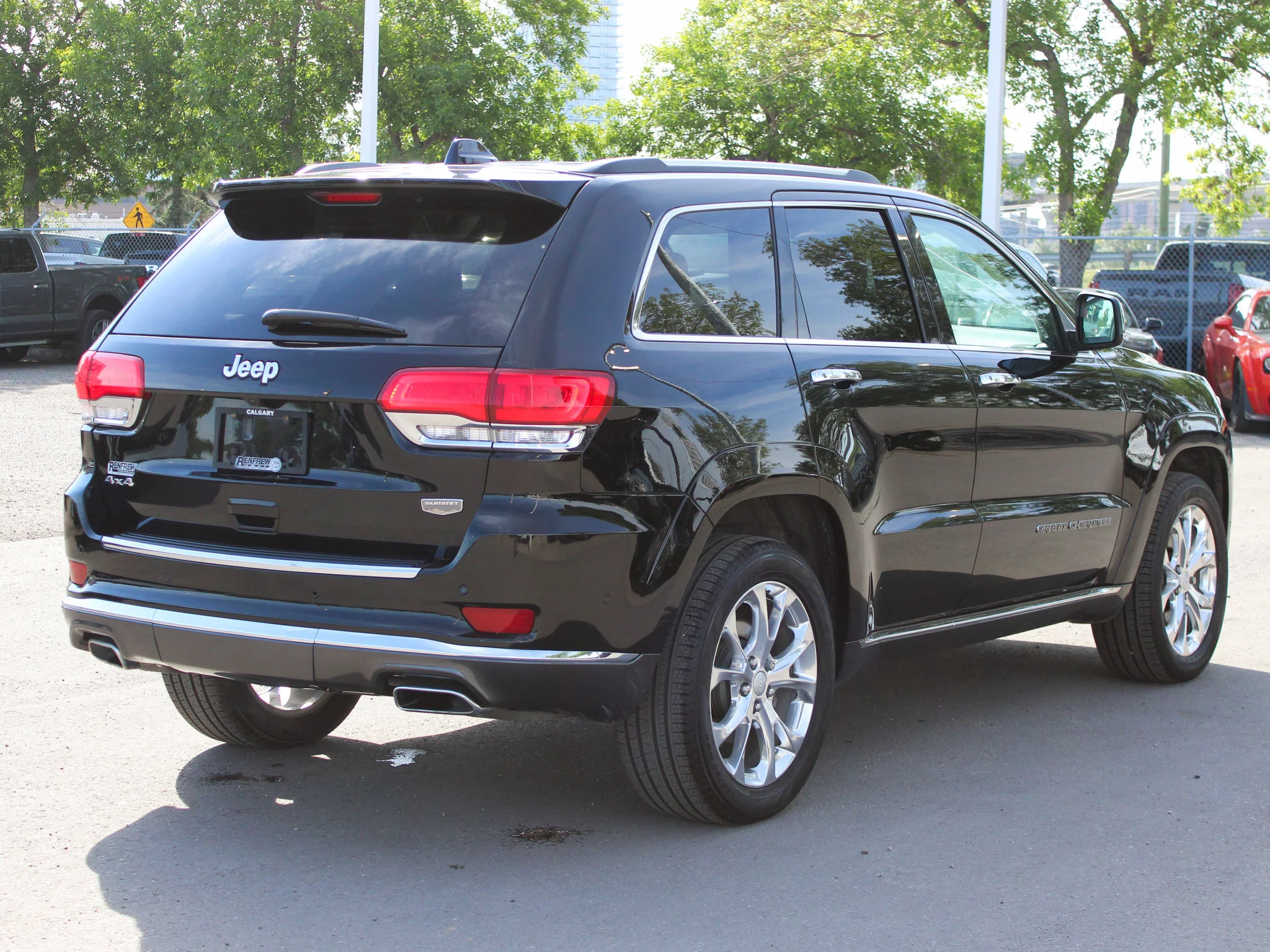 Certified Used 2020 Black Jeep Summit* No Accidents | Low KM