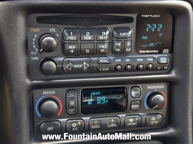 Used 2004 Magnetic Red Metallic CHEVROLET 2DR CPE image 17