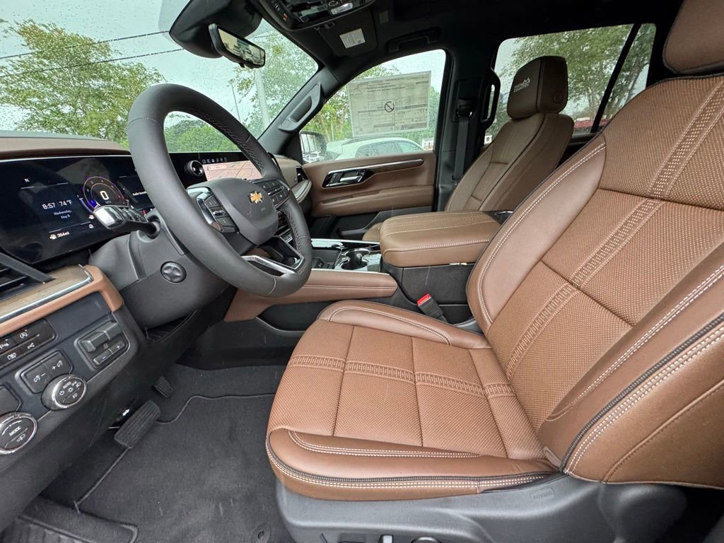 New 2026 Polar White Tricoat Chevrolet High Country image 12