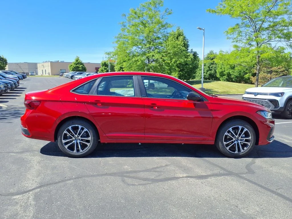 New 2026 Kings Red Metallic Volkswagen 1.5T Sport image 3