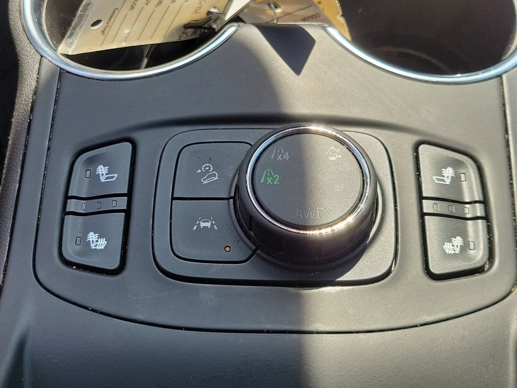 Used 2023 Summit White GMC SLE image 33