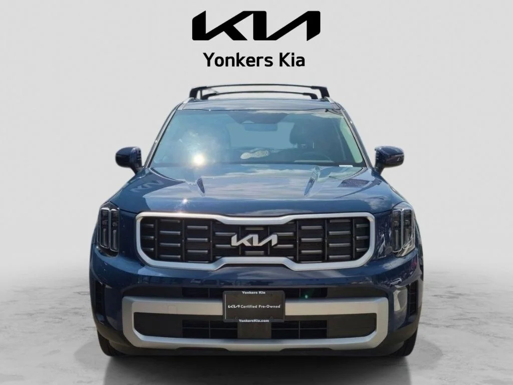 Used 2023 Black Kia S image 3