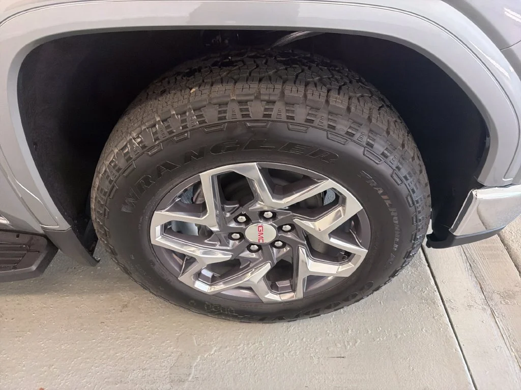 New 2026 Sterling Metallic GMC SLT image 4
