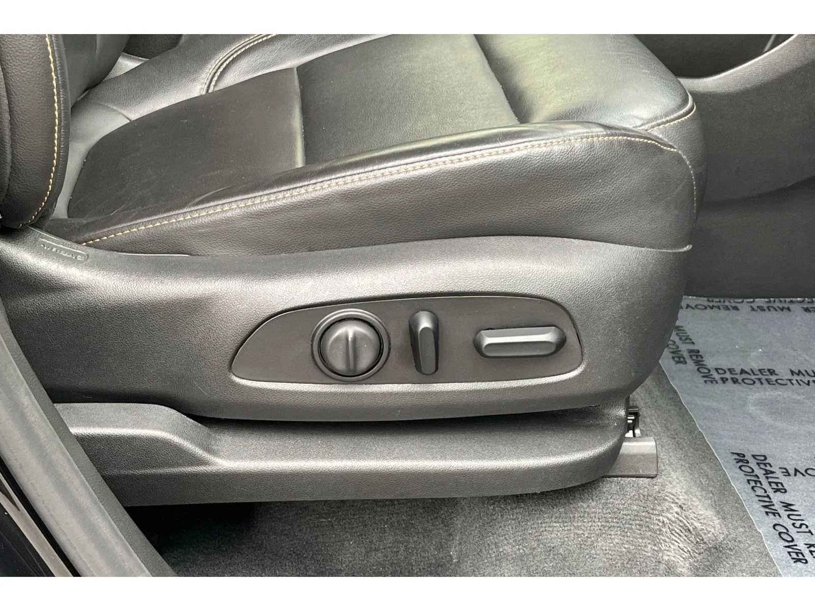 Used 2021 Mosaic Black Metallic Chevrolet LT Leather image 23