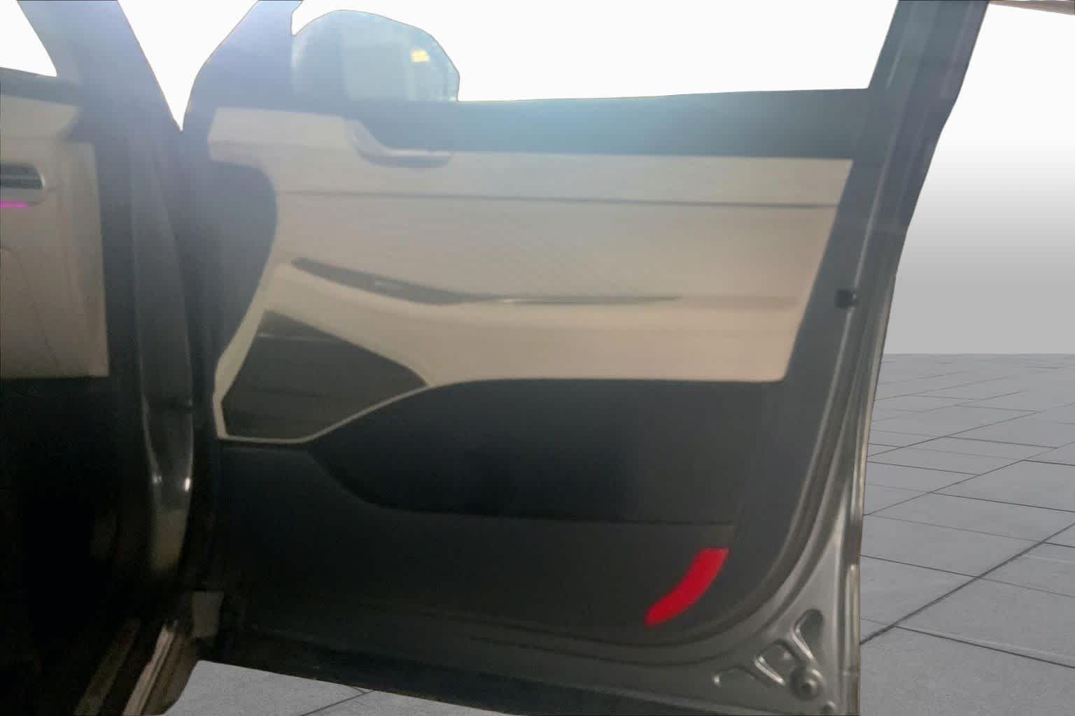 Used 2024 Steel Graphite Hyundai Calligraphy image 19