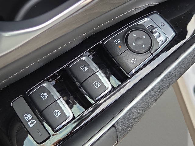 2026 Kia Sorento X-Line SX Prestige - Photo 18