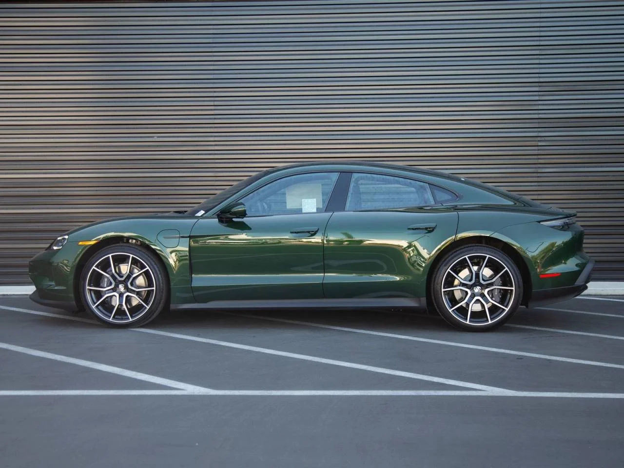 New 2026 Green Porsche 4 image 2