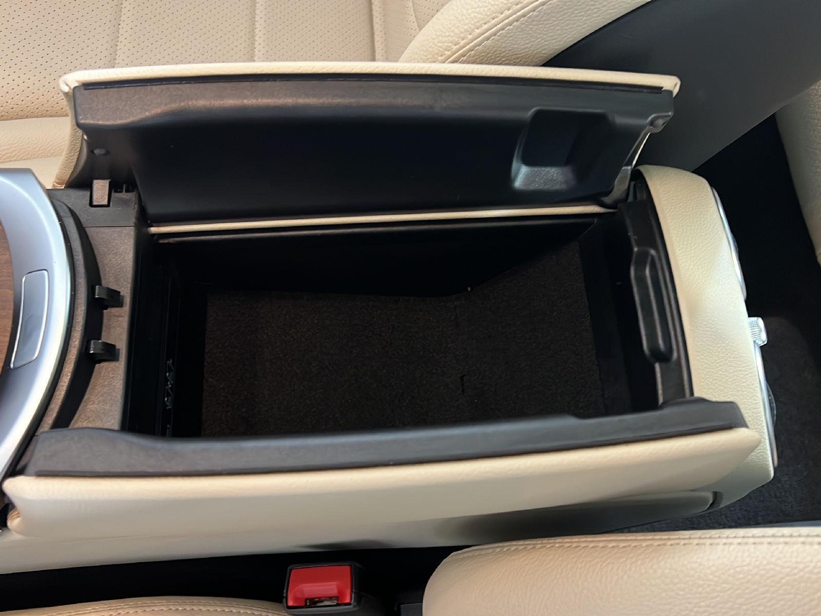 Used 2019 Polar White Mercedes-Benz C 300 image 21