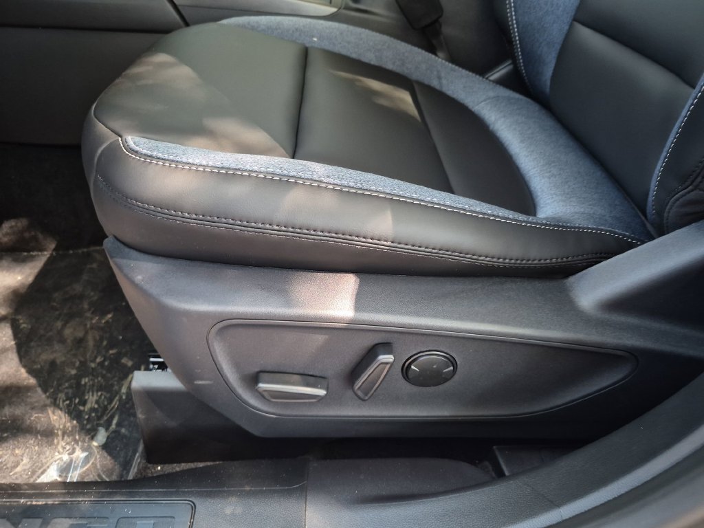 New 2026 Space White Metallic Ford Outer Banks® image 18