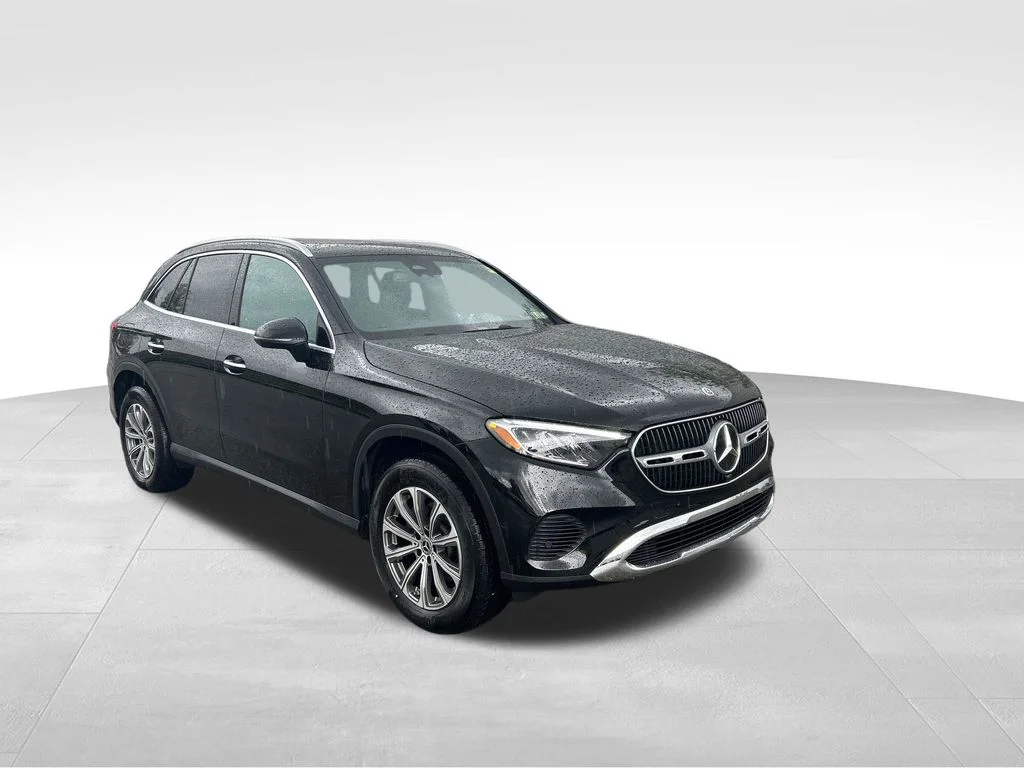 Used 2026 Black Mercedes-Benz GLC 300 image 7