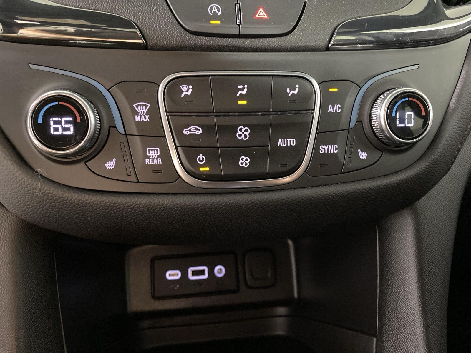 Used 2024  Chevrolet  image 19