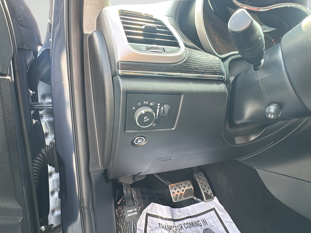 Used 2020 Blue Jeep Summit image 28