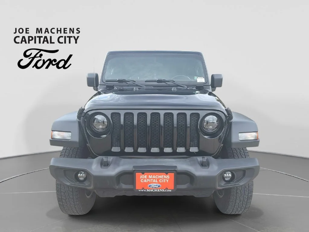 Used 2018 Black Jeep Sport S image 10