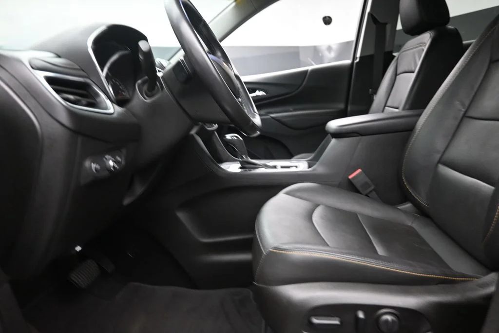 Used 2021 Gray Chevrolet Premier image 16