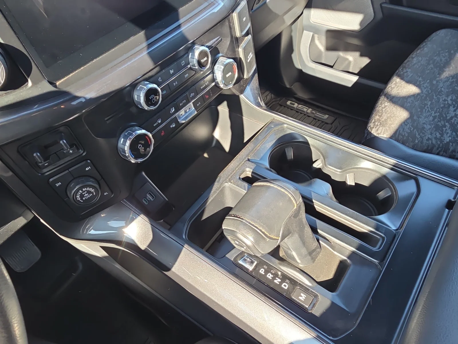 Used 2023 Agate Black Metallic Ford Tremor image 17
