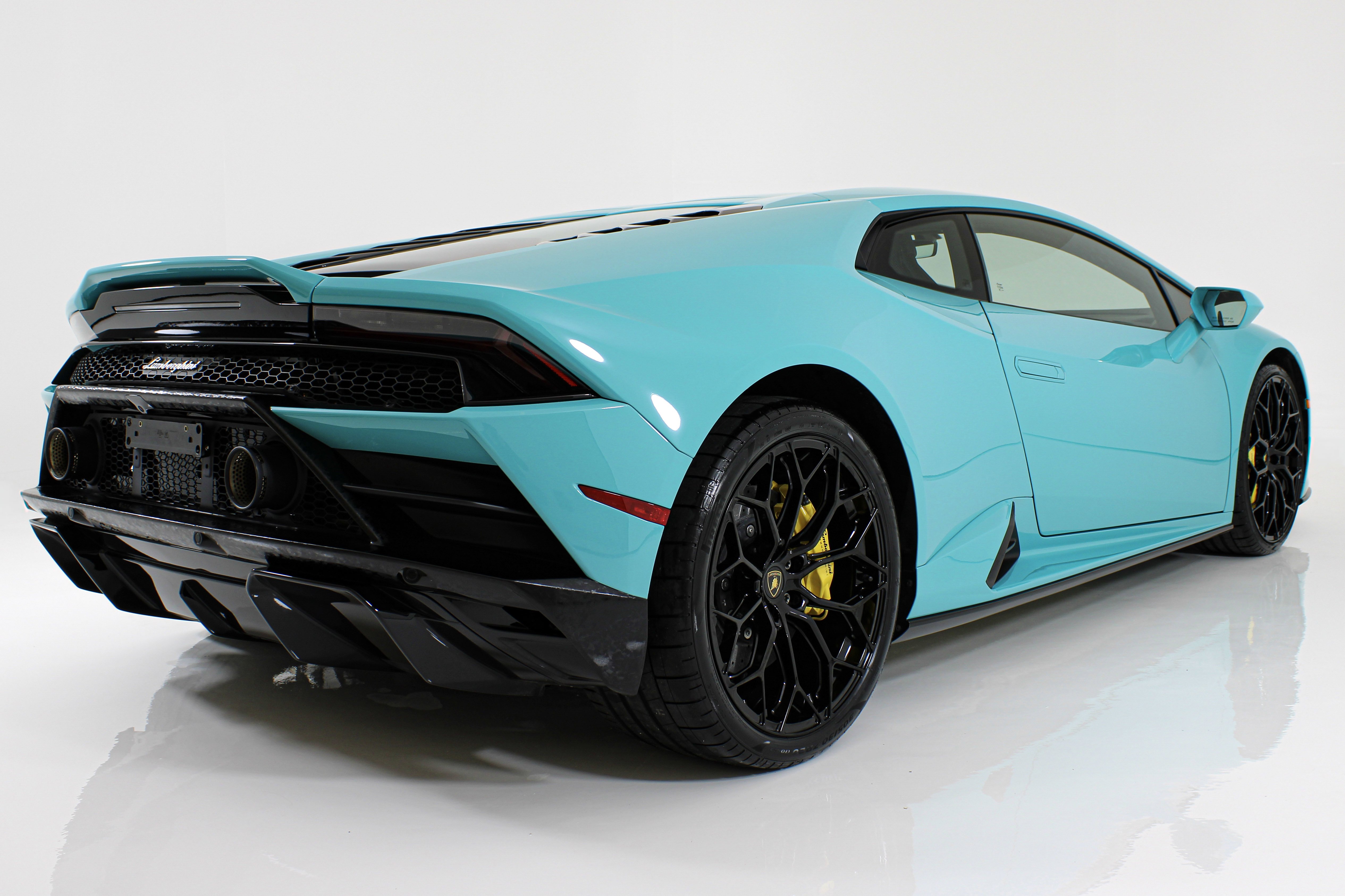 Used 2021 Blue Lamborghini  image 5