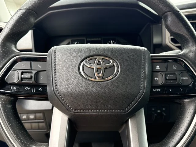 Used 2023  Toyota SR5 image 19