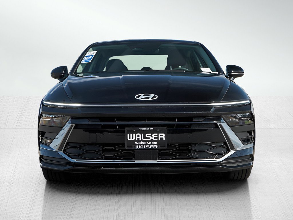 New 2026 Abyss Black Hyundai Blue FWD image 2