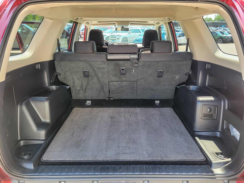 Used 2010 Red Toyota SR5 image 18