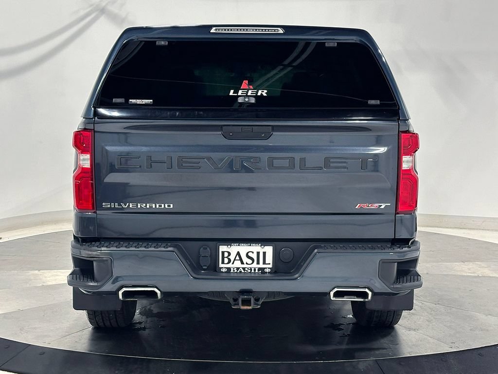 Used 2022 SHADOW GRAY METALLIC Chevrolet RST image 12