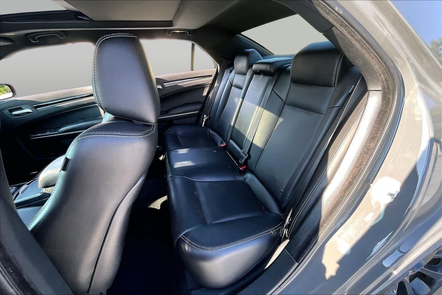 Used 2019 Ceramic Grey Clearcoat Chrysler 300S image 19
