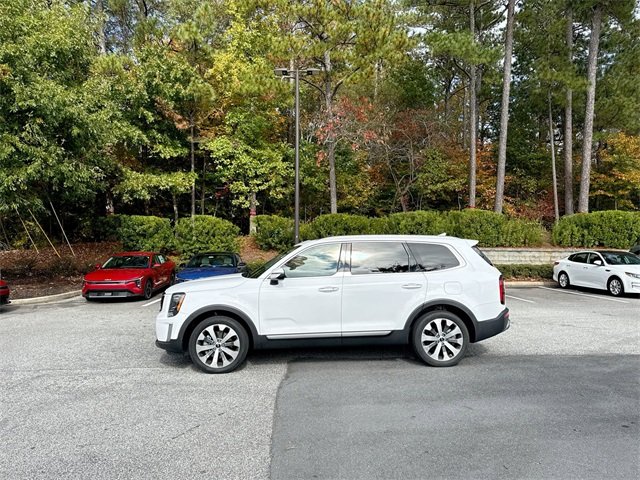 2022 Kia Telluride S photo 2