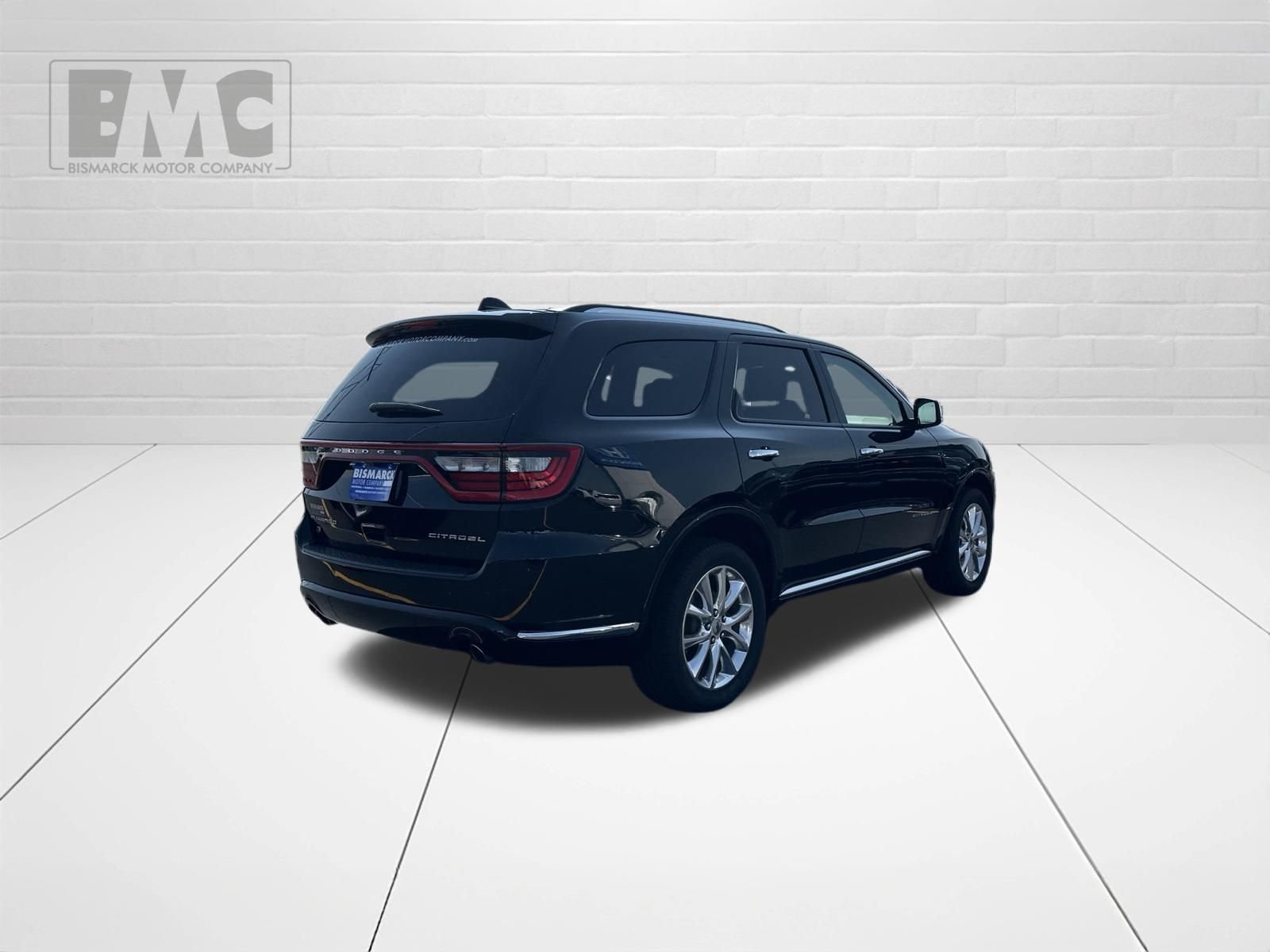 Used 2019 Black Dodge Citadel image 3