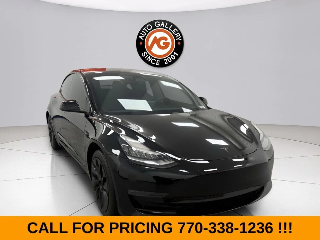 2019 Tesla Model 3 Rear-Wheel Drive Mid Range's photo
