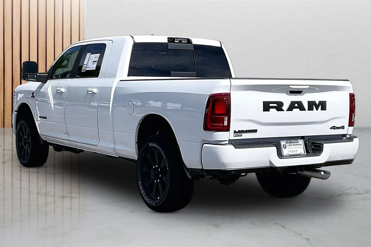 New 2026 Bright White Clear-Coat Exterior Paint RAM Laramie image 7
