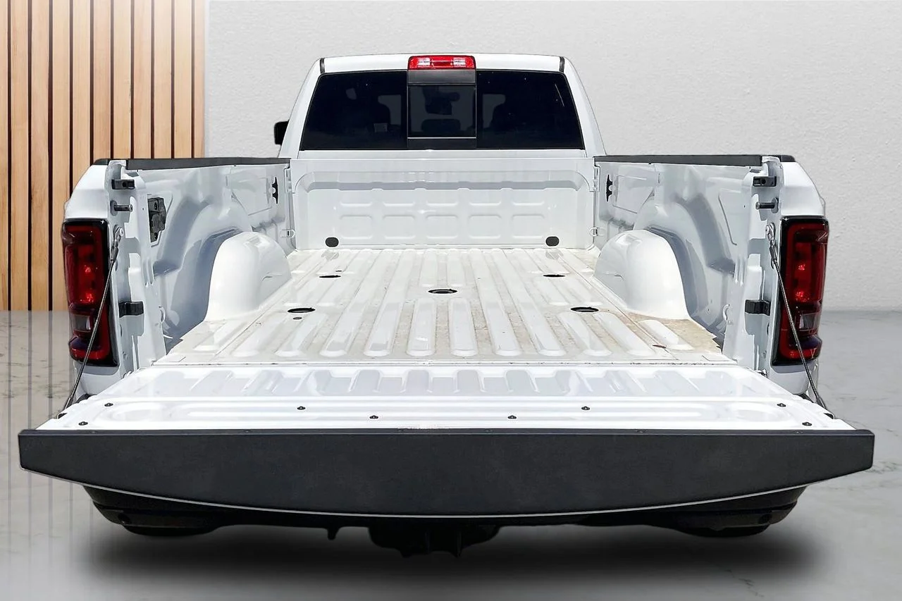 New 2026 Bright White Clear-Coat Exterior Paint RAM Tradesman image 26