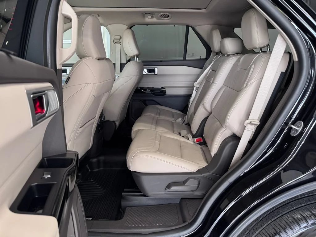 2024 Ford Explorer Platinum - Photo 11