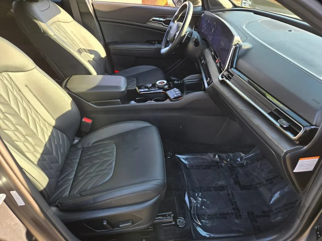 Used 2023 Shadow Matte Gray Kia X-Line Prestige image 15