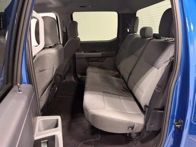Used 2025 Blue Ford XLT image 24